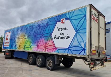 inscriptionare firma personalizata grafica kaufland semiremorca