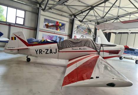 colantare avioane personalizate bucuresti