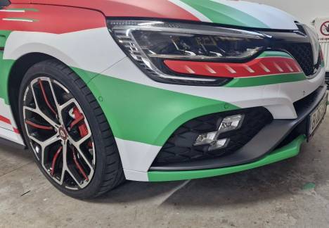 Renault Megane raliu personalizat Castrol