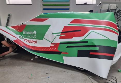 Inscripționare Renault Megane raliu Castrol